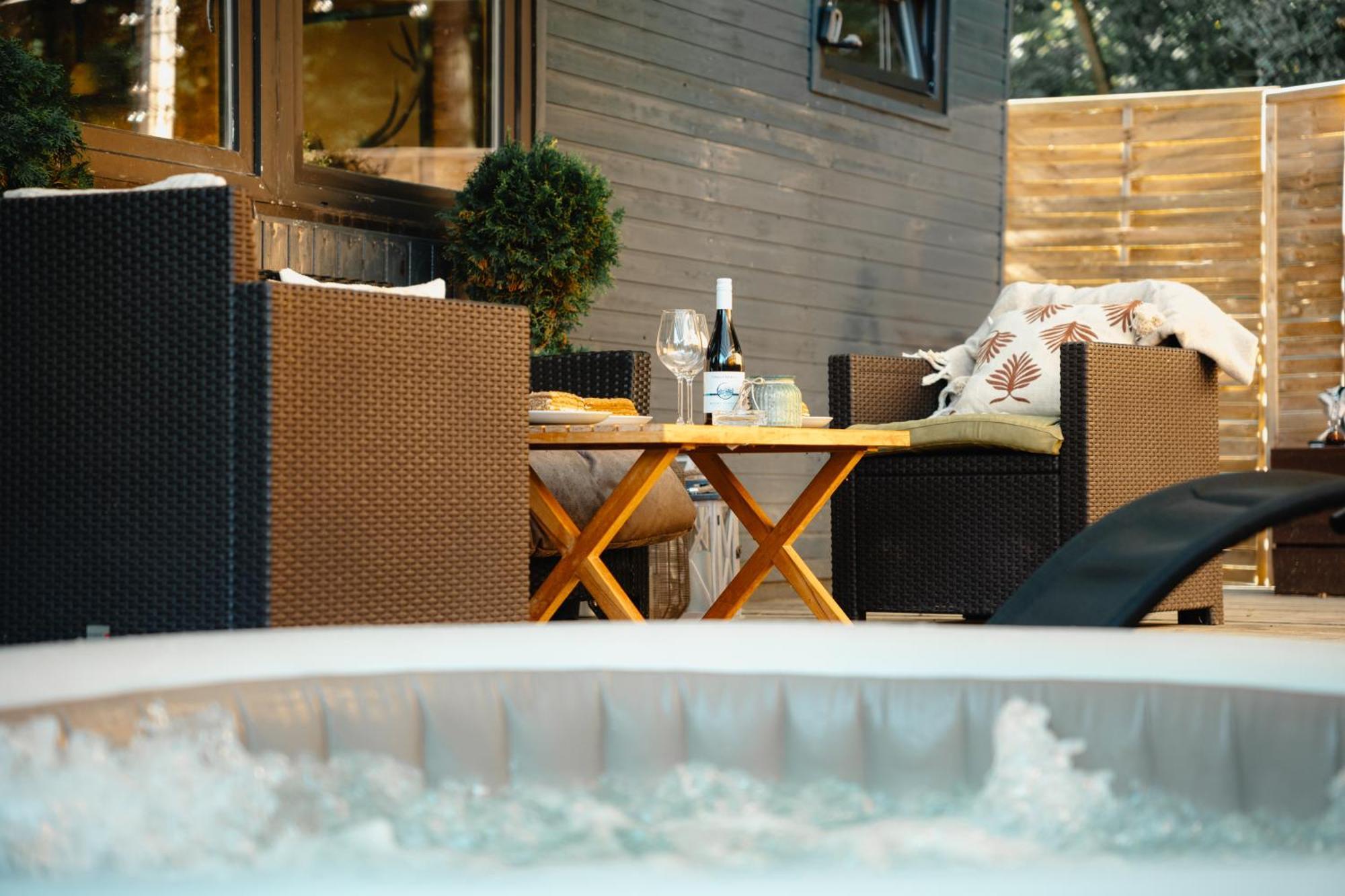 Secret Lake Prag Magic Place Relaxation& Wellness Rehenice 外观 照片