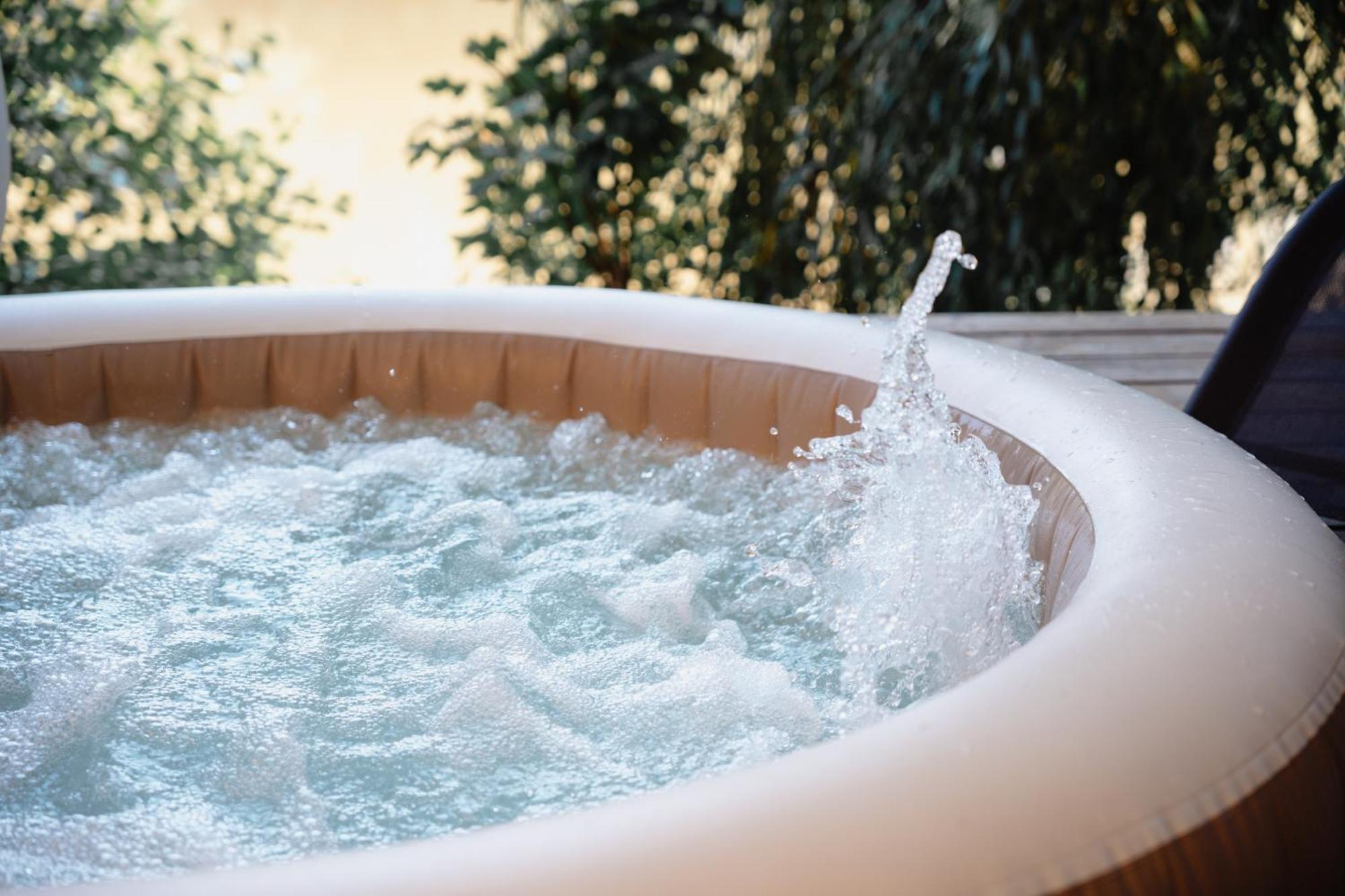 Secret Lake Prag Magic Place Relaxation& Wellness Rehenice 外观 照片